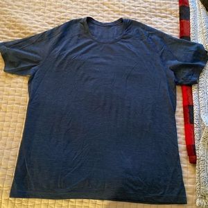 Men’s Navy Blue Lululemon T-Shirt